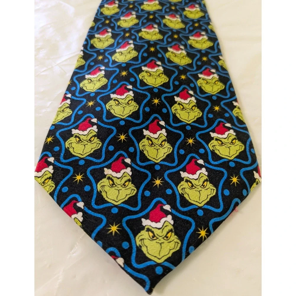 Dr Suess Grinch Face Geometric Christmas Classic Black Blue Star 58 x 4